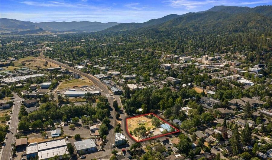 165 Water St, Ashland, OR 97520 - 0 Beds, 0 Bath