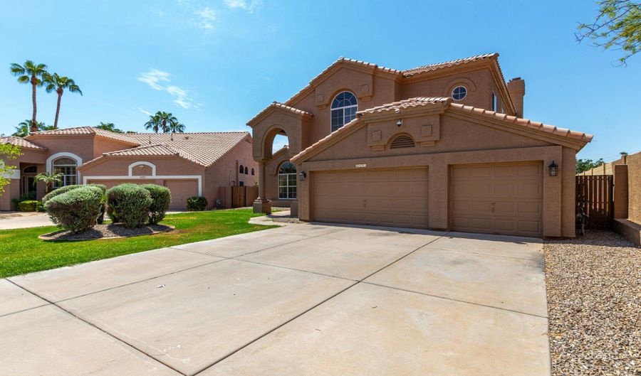 6491 W LINDA Ln, Chandler, AZ 85226 - 5 Beds, 3 Bath