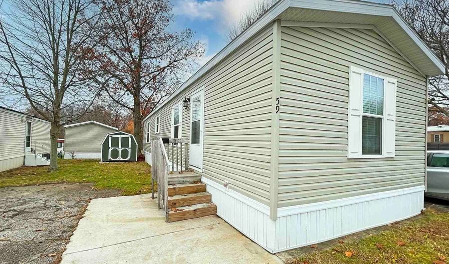 7055 Quarry Rd 59, Amherst, OH 44001 - 2 Beds, 2 Bath