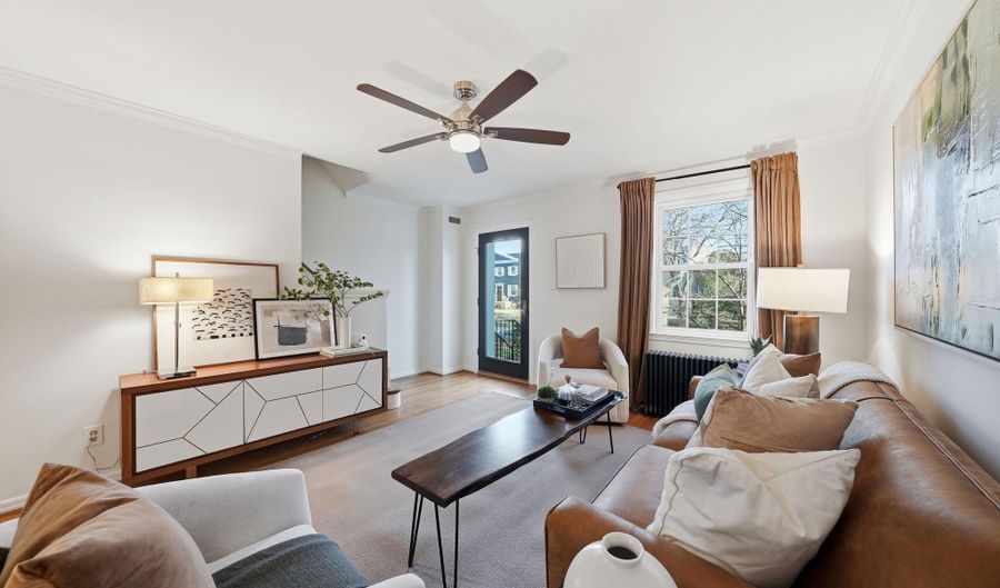 1130 COLONIAL Ave, Alexandria, VA 22314 - 2 Beds, 2 Bath