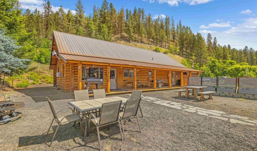 367 290 Trails End Rd, Ahsahka, ID 83520 - 4 Beds, 2 Bath