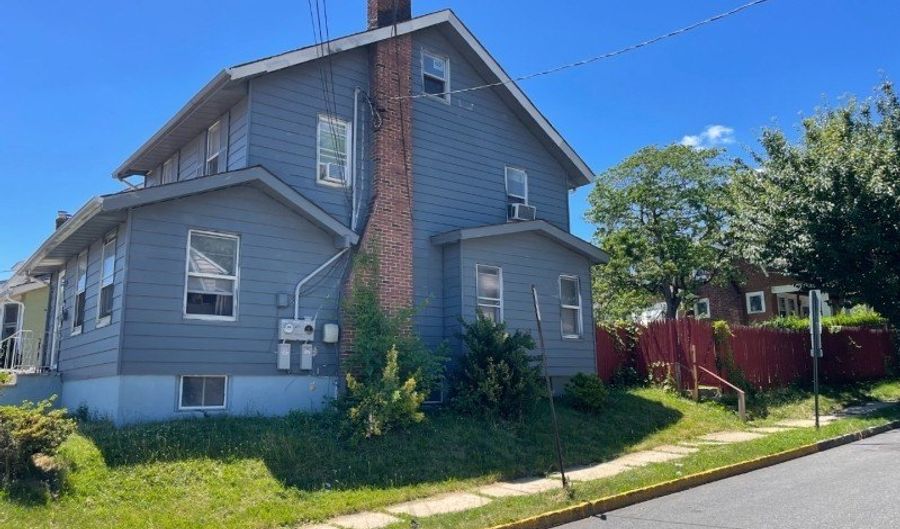 425 Dewitt Ave, Belleville, NJ 07109 - 4 Beds, 2 Bath