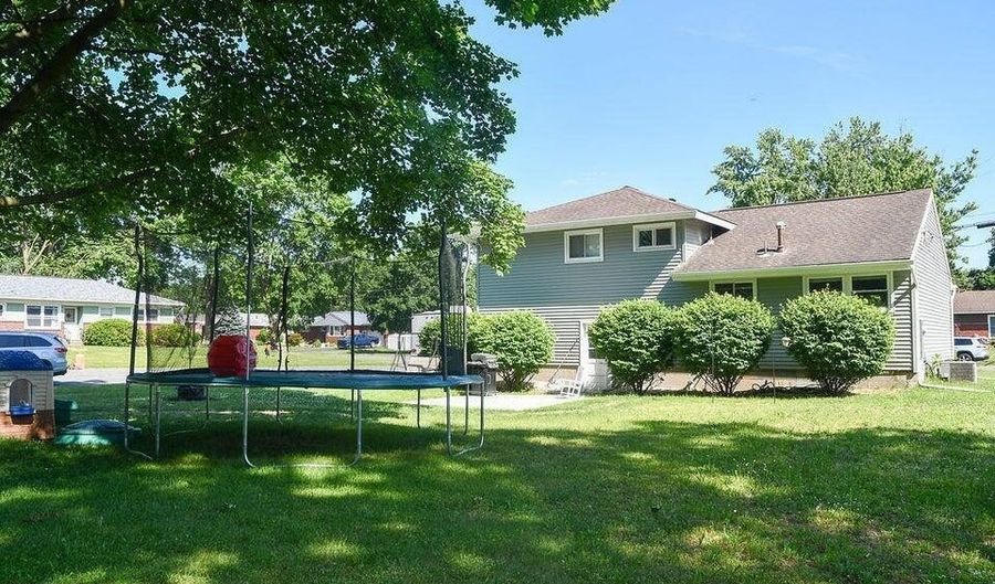 20 Marie Pkwy, Albany, NY 12211 - 3 Beds, 2 Bath