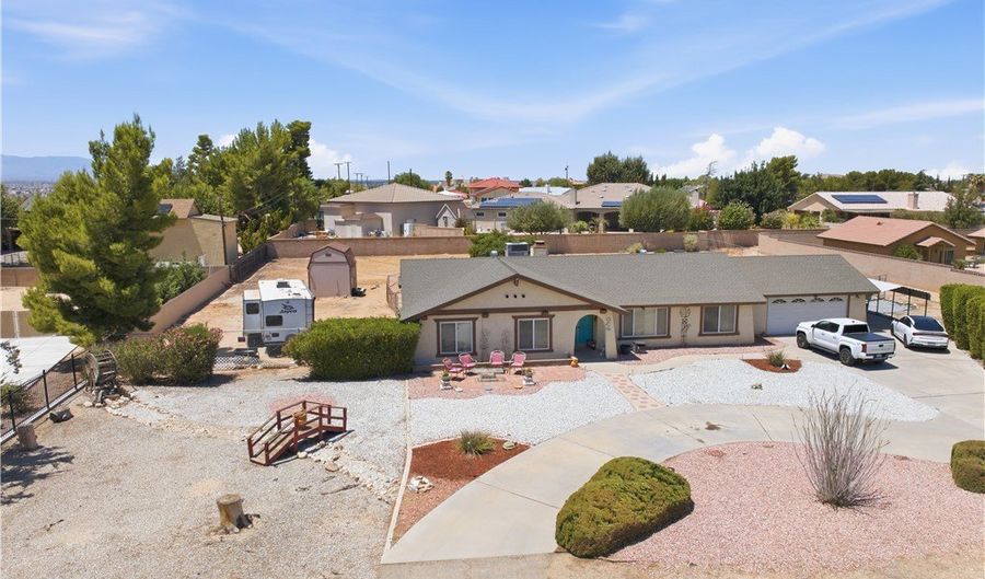 14310 Choco Rd, Apple Valley, CA 92307 - 3 Beds, 2 Bath