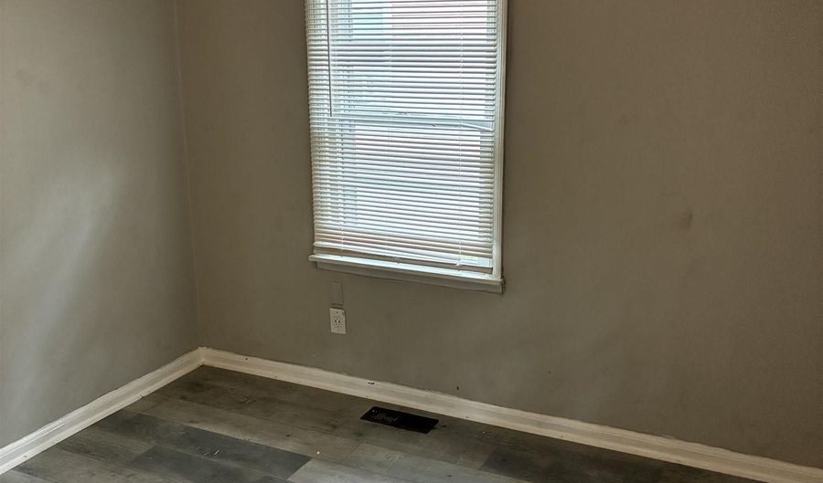 995 Mckee Rd, Toney, AL 35773 - 3 Beds, 2 Bath