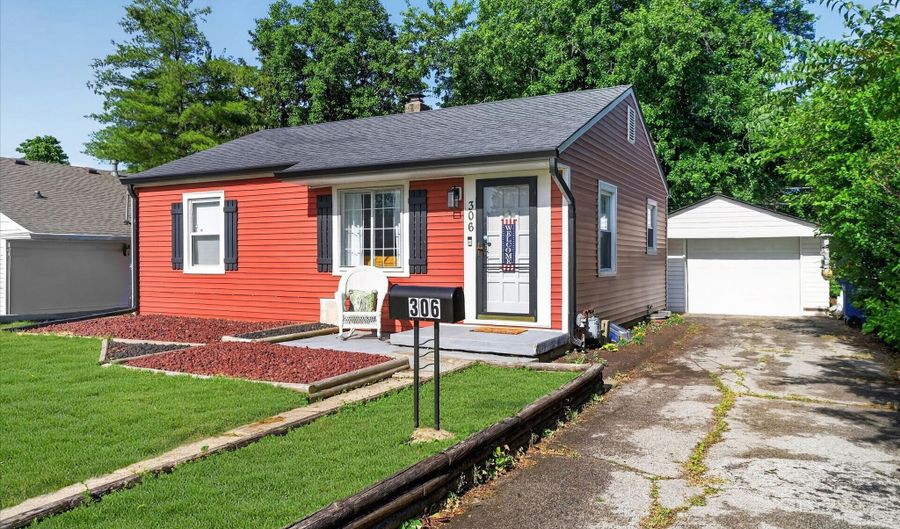 306 S 8th Ave, Beech Grove, IN 46107 - 2 Beds, 2 Bath