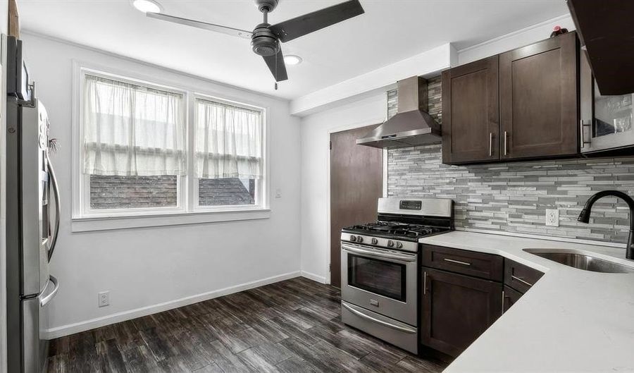 102 W 43RD St 2, Bayonne, NJ 07002 - 2 Beds, 1 Bath