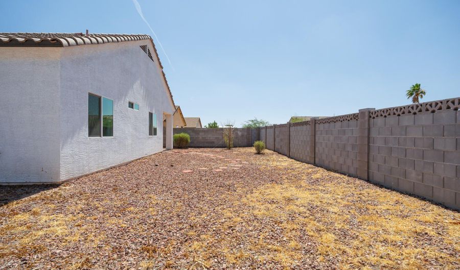 12067 W LOBO Dr, Arizona City, AZ 85123 - 3 Beds, 2 Bath