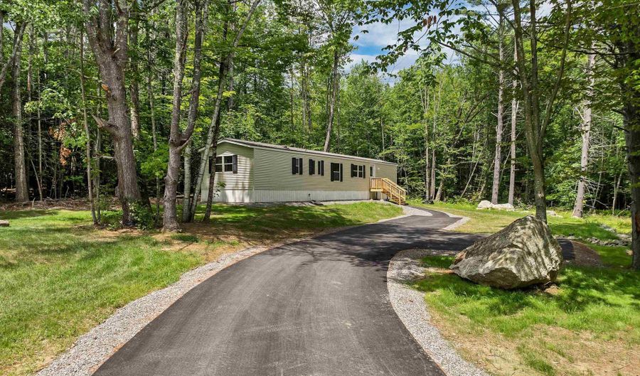 90 Jesus Valley Rd, Alton, NH 03809 - 2 Beds, 1 Bath