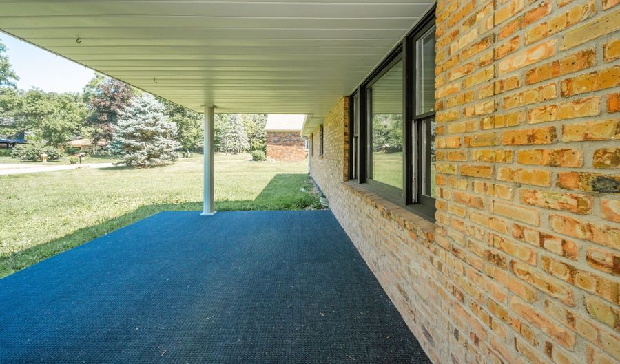 5576 N Heritage Ln, Alexandria, IN 46001 - 3 Beds, 2 Bath