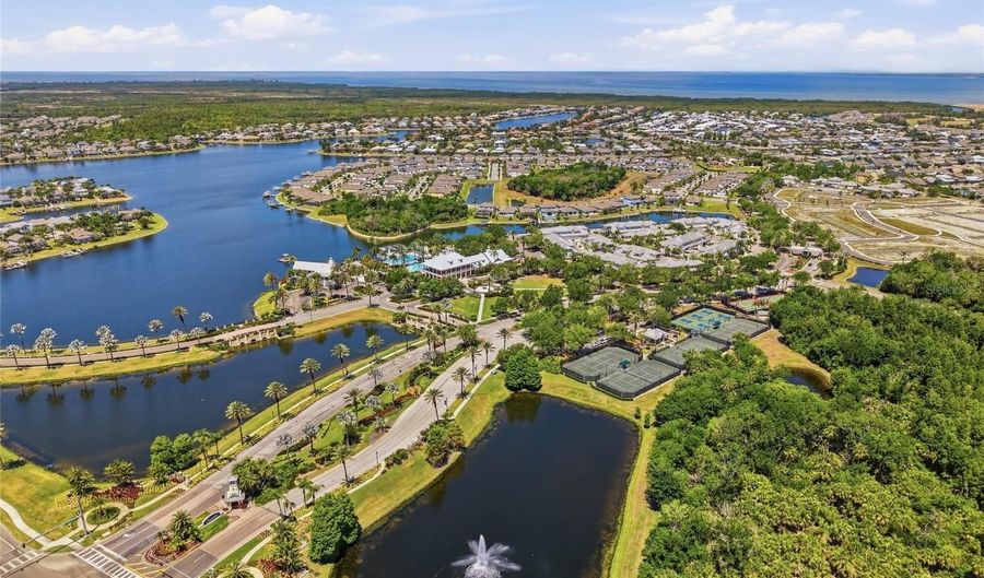 5610 GOLDEN ISLES Dr, Apollo Beach, FL 33572 - 3 Beds, 2 Bath