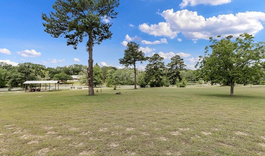 576 S County Road 33, Ashford, AL 36312 - 3 Beds, 3 Bath