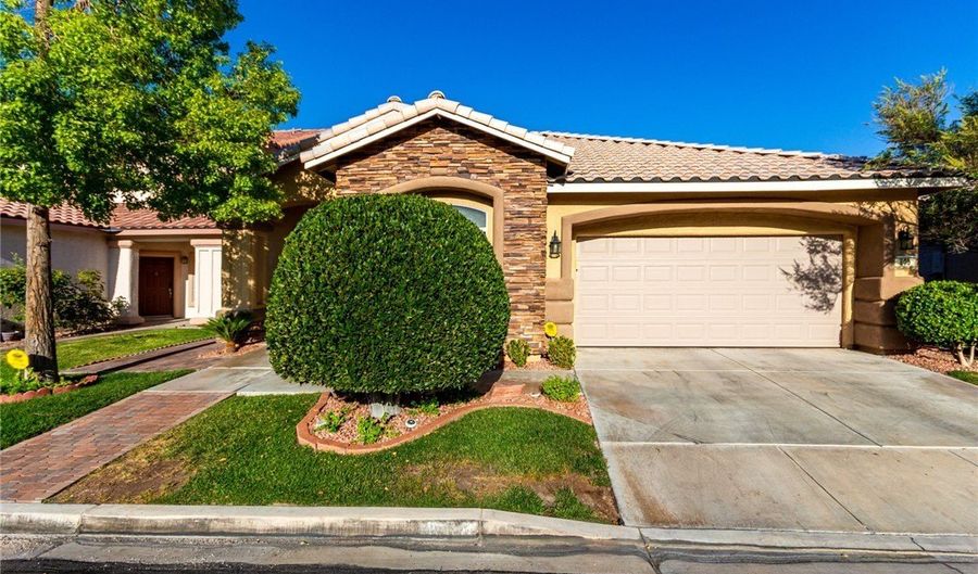808 Royal Birch Ln, Las Vegas, NV 89144 - 3 Beds, 2 Bath