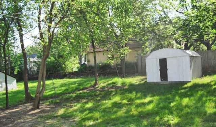 2565 Platt Rd, Ann Arbor, MI 48104 - 3 Beds, 2 Bath