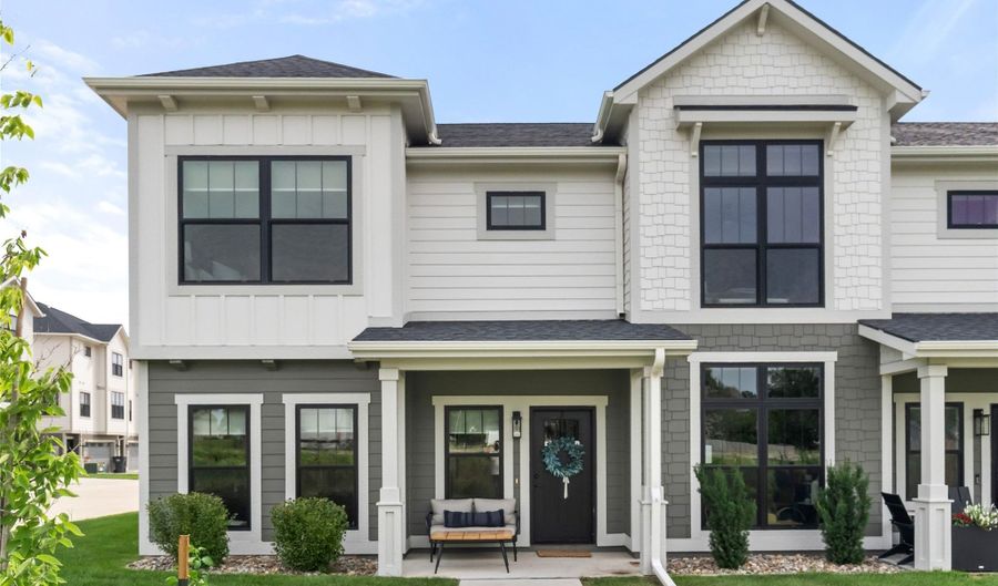 2302 SW Parkway Ln, Ankeny, IA 50023 - 3 Beds, 3 Bath
