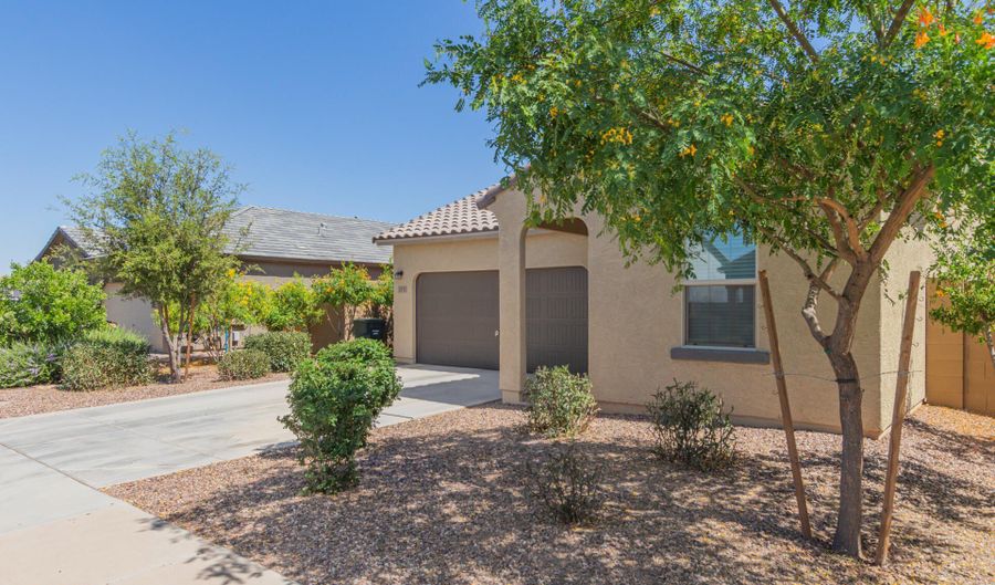 2415 E San Miguel Dr, Casa Grande, AZ 85194 - 3 Beds, 2 Bath