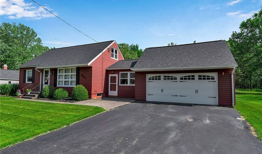 801 Klein Rd, Amherst, NY 14221 - 4 Beds, 2 Bath