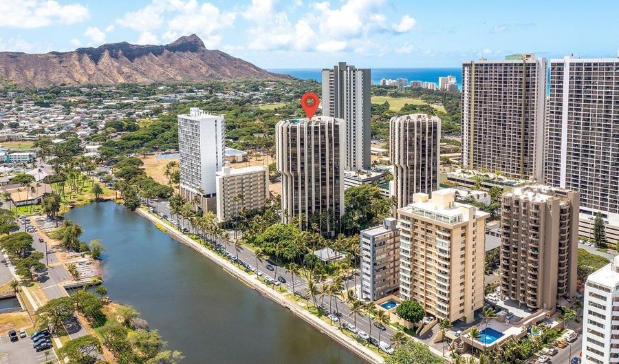 300 Wai Nani Way II2411, Honolulu, HI 96815 - 2 Beds, 2 Bath