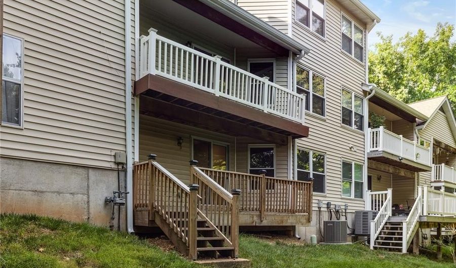 178 Cascade Circle Dr, Ballwin, MO 63021 - 3 Beds, 3 Bath