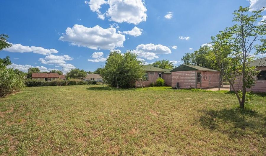 3001 NE 12th Ave, Amarillo, TX 79107 - 4 Beds, 2 Bath