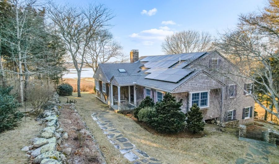 11 Sheperds Way, Barnstable, MA 02630 - 3 Beds, 3 Bath