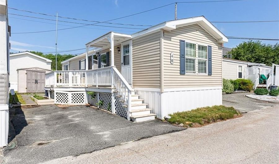 27 Woodward Road 40, Lincoln, RI 02865 - 2 Beds, 1 Bath