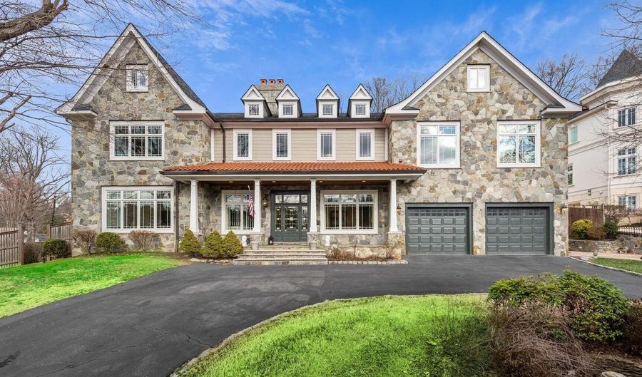 5823 GOLDSBORO Rd, Bethesda, MD 20817 - 7 Beds, 7 Bath