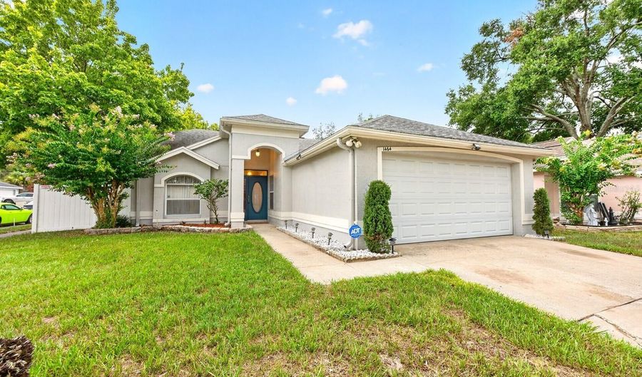 1464 CRAWFORD Dr, Apopka, FL 32703 - 3 Beds, 2 Bath