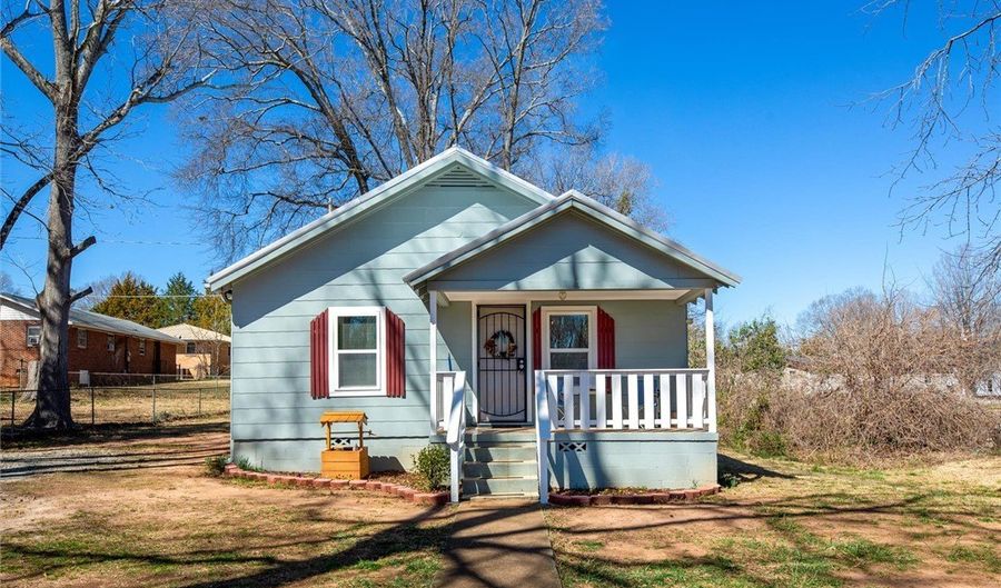 603 Cromer Rd, Anderson, SC 29624 - 3 Beds, 2 Bath