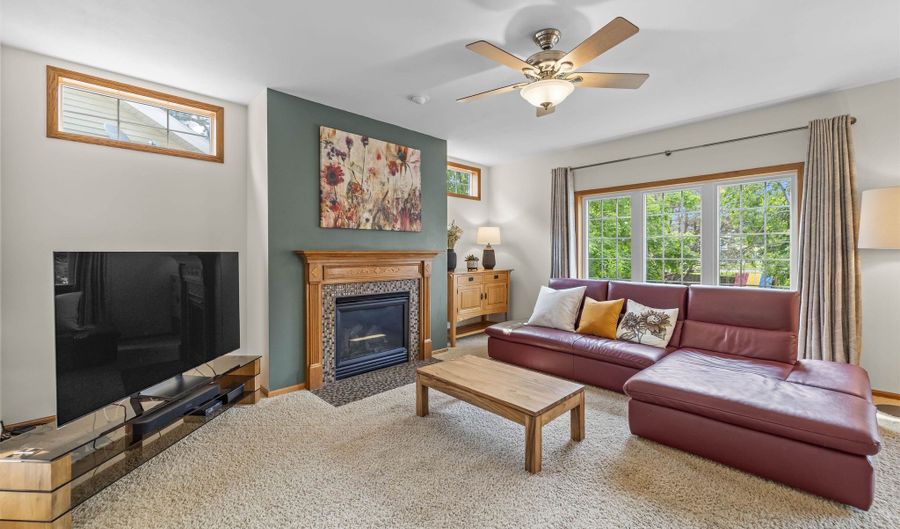 5713 Rosslare Ln, Fitchburg, WI 53711 - 5 Beds, 4 Bath