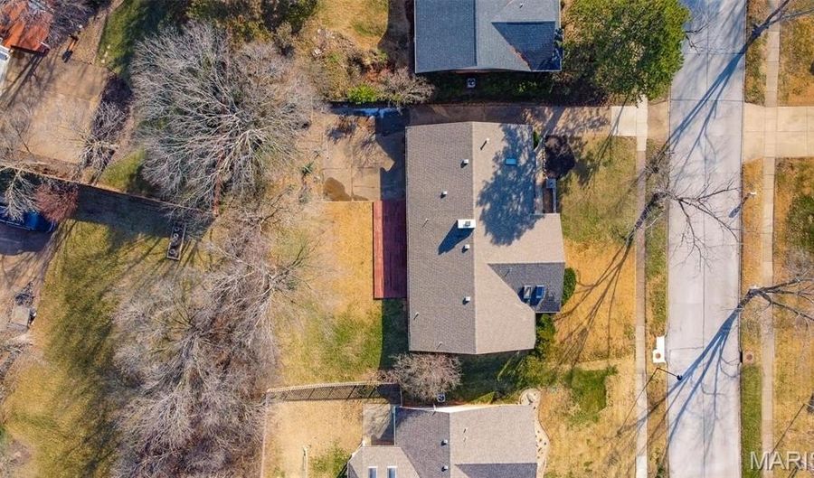 507 Glenmeadow Dr, Ballwin, MO 63011 - 3 Beds, 2 Bath