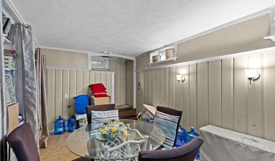 690 Killingly St, Johnston, RI 02919 - 2 Beds, 2 Bath