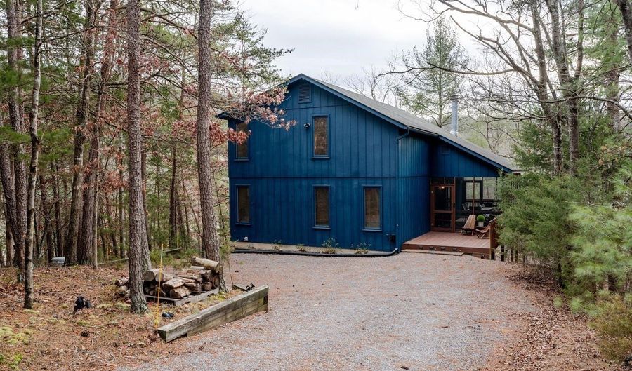 268 PICARD Ct, Basye, VA 22810 - 3 Beds, 2 Bath