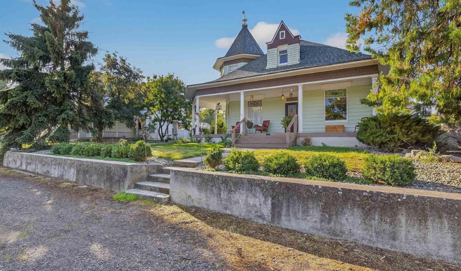 508 1st St, Asotin, WA 99402 - 4 Beds, 1 Bath