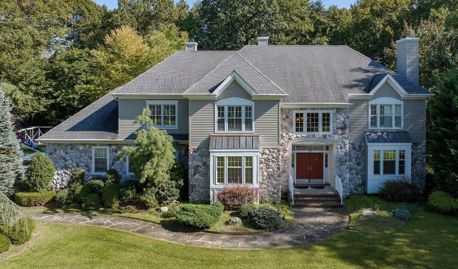 26 Bruns Rd, Allenhurst, NJ 07711 - 7 Beds, 5 Bath