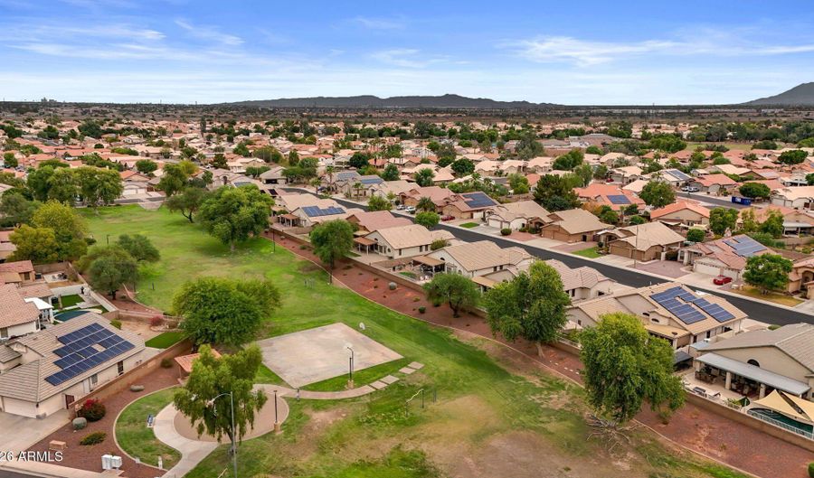 12728 W CAMBRIDGE Ave, Avondale, AZ 85392 - 4 Beds, 2 Bath