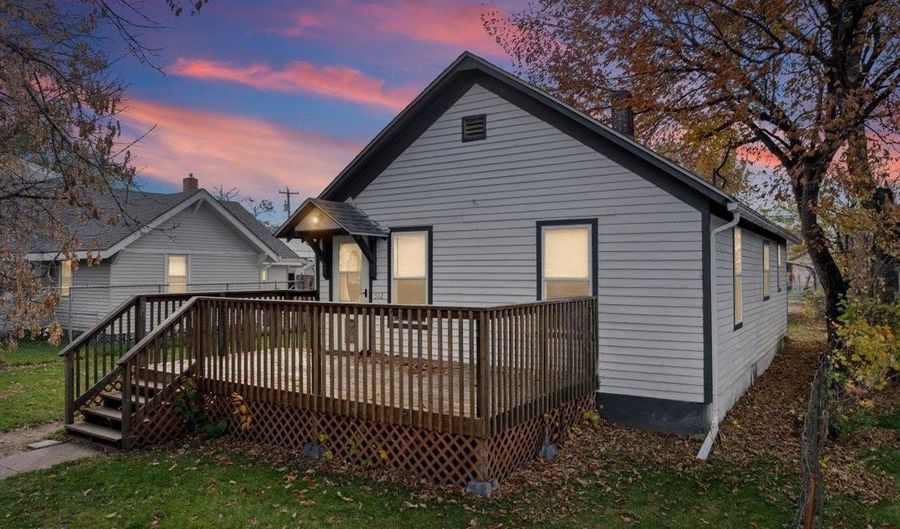512 4th Ave, Belle Fourche, SD 57717 - 2 Beds, 1 Bath