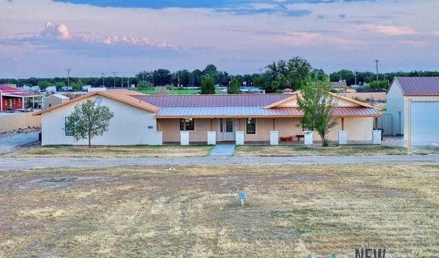 1007 Carnation Aly, Carlsbad, NM 88220 - 5 Beds, 4 Bath