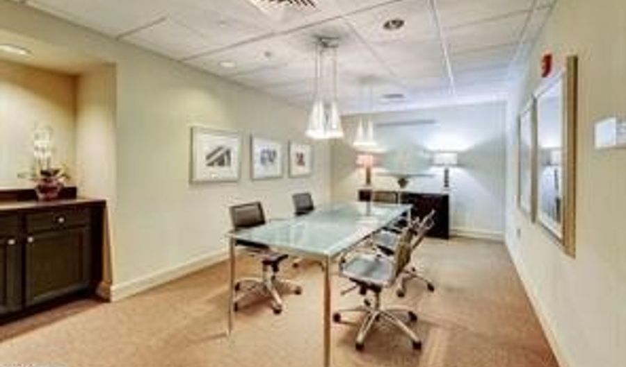 880 N POLLARD St 1002, Arlington, VA 22203 - 1 Beds, 1 Bath