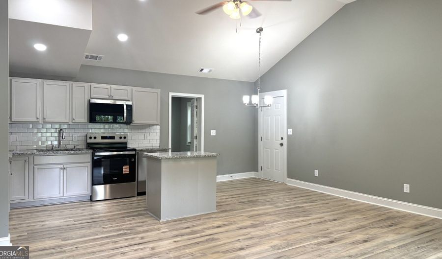 125 SANDY Spg, Athens, GA 30601 - 3 Beds, 2 Bath