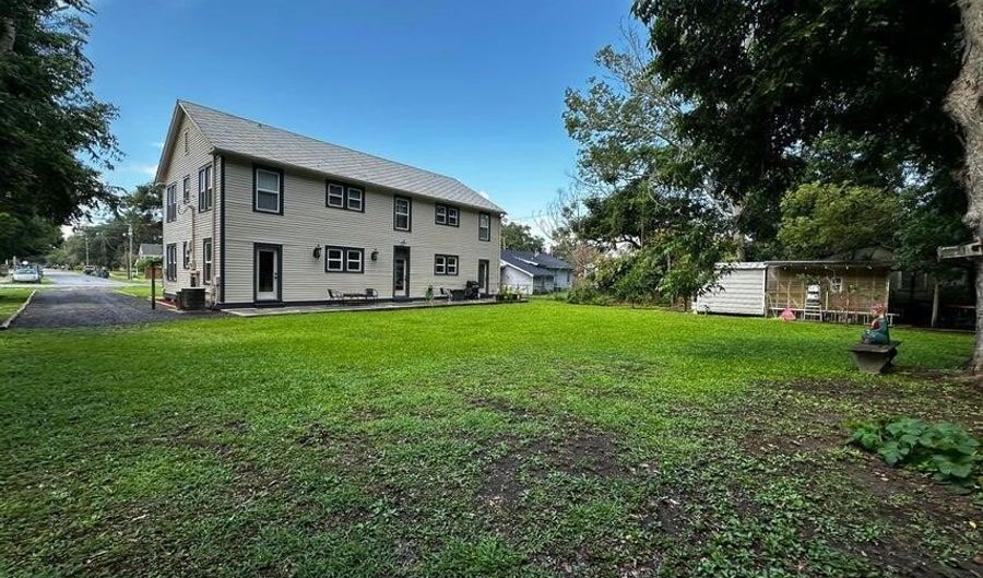 509 E Saint Victor St, Abbeville, LA 70510 - 0 Beds, 0 Bath