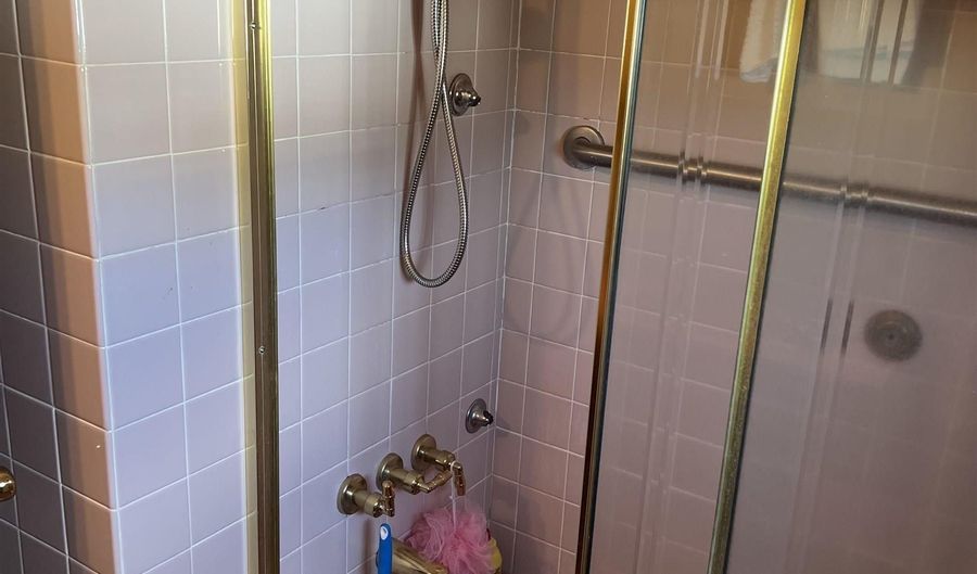 1121 N Michigan Ave, Atlantic City, NJ 08401 - 3 Beds, 2 Bath