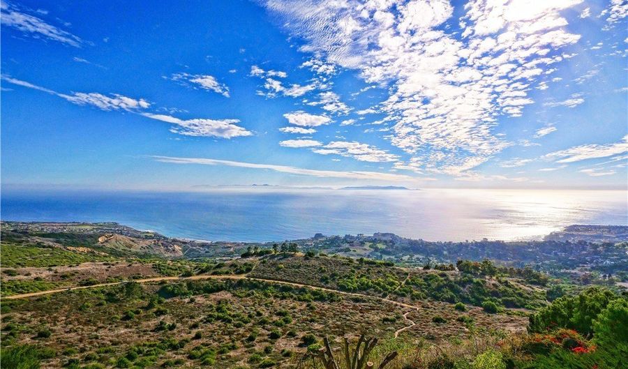 43 Oceanaire Dr, Rancho Palos Verdes, CA 90275 - 4 Beds, 5 Bath