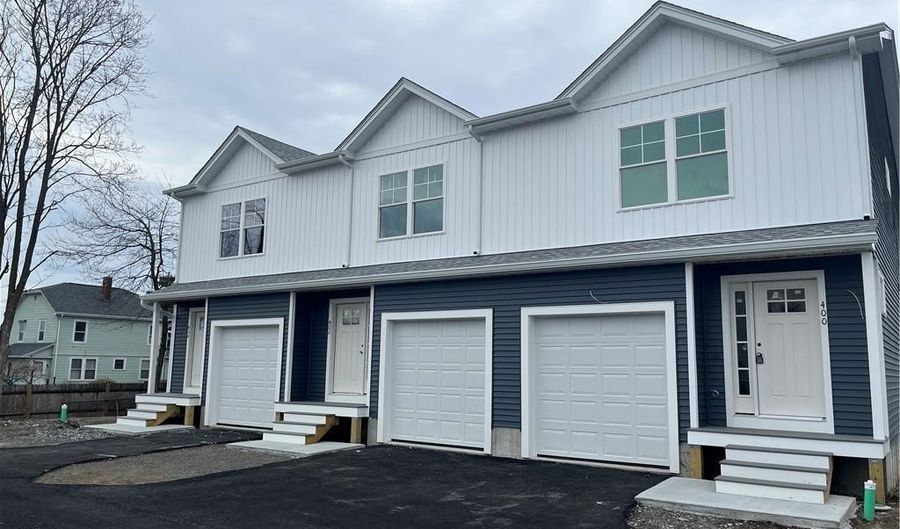 400 Juniper St B, East Providence, RI 02914 - 2 Beds, 3 Bath