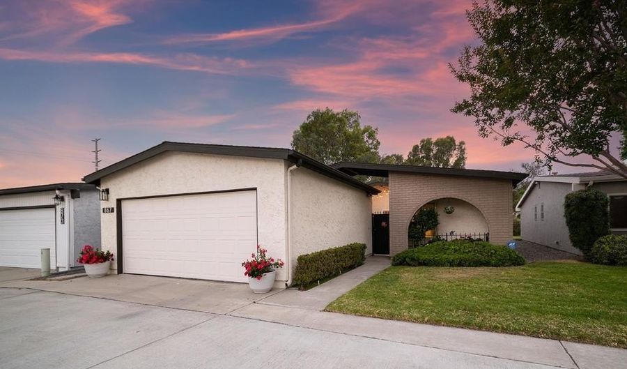 867 Parsley Way, Oceanside, CA 92057 - 2 Beds, 2 Bath