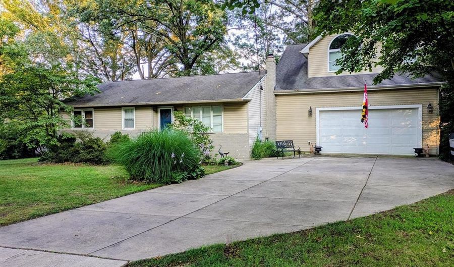 4401 FRANKLIN Ter, Beltsville, MD 20705 - 5 Beds, 3 Bath