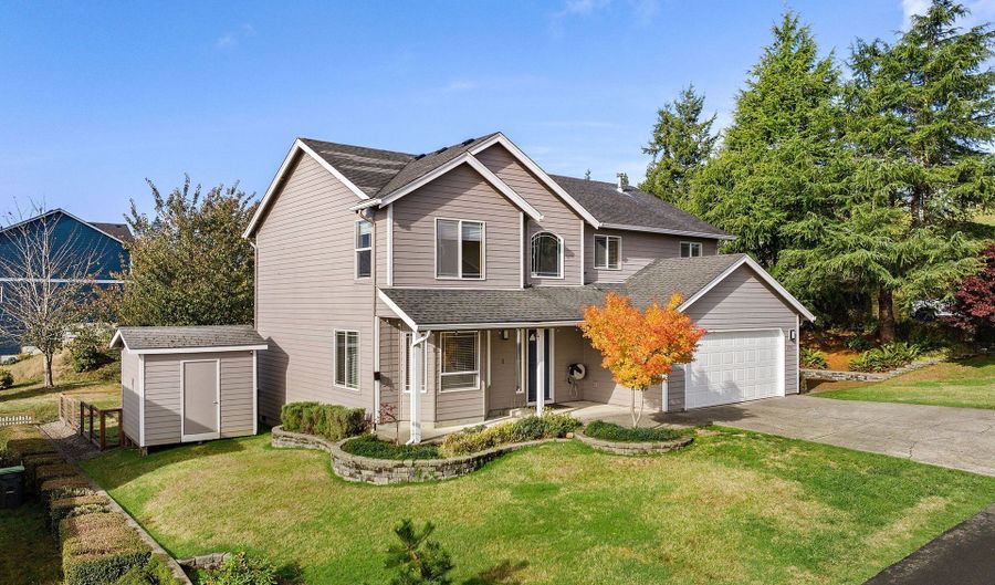 375 McClure Ave, Astoria, OR 97103 - 4 Beds, 2 Bath