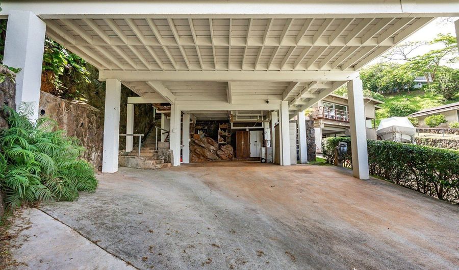 47-348 Mawaena St, Kaneohe, HI 96744 - 3 Beds, 2 Bath