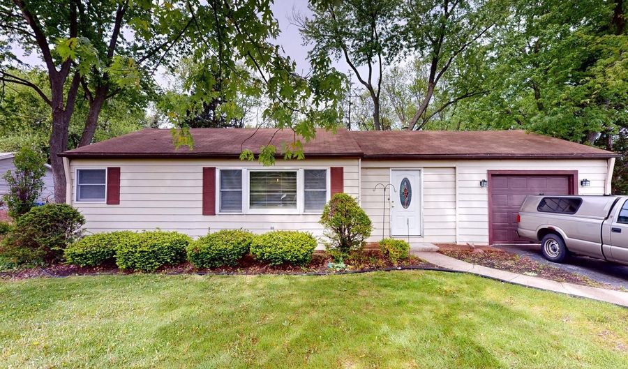 3336 N Betty Dr, Arlington Heights, IL 60004 - 2 Beds, 1 Bath