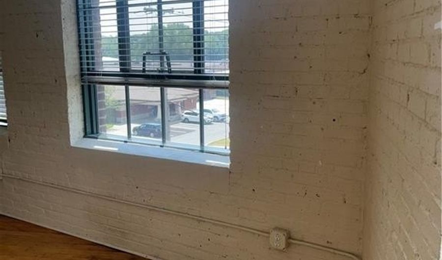 20 Newman Ave 1-1112, East Providence, RI 02916 - 2 Beds, 1 Bath